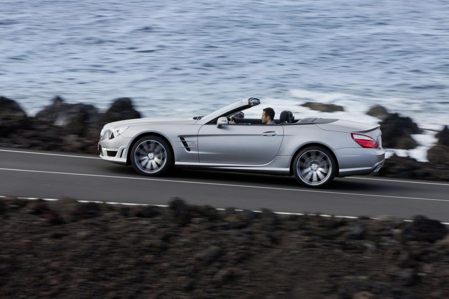  Mercedes-Benz SL63 AMG 2012 года  (фото 39 из 69)